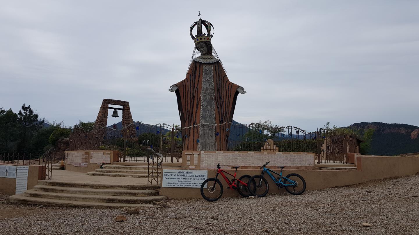 Notre-Dame d'Afrique - Lac des Ecureuils - Théoule-sur-Mer