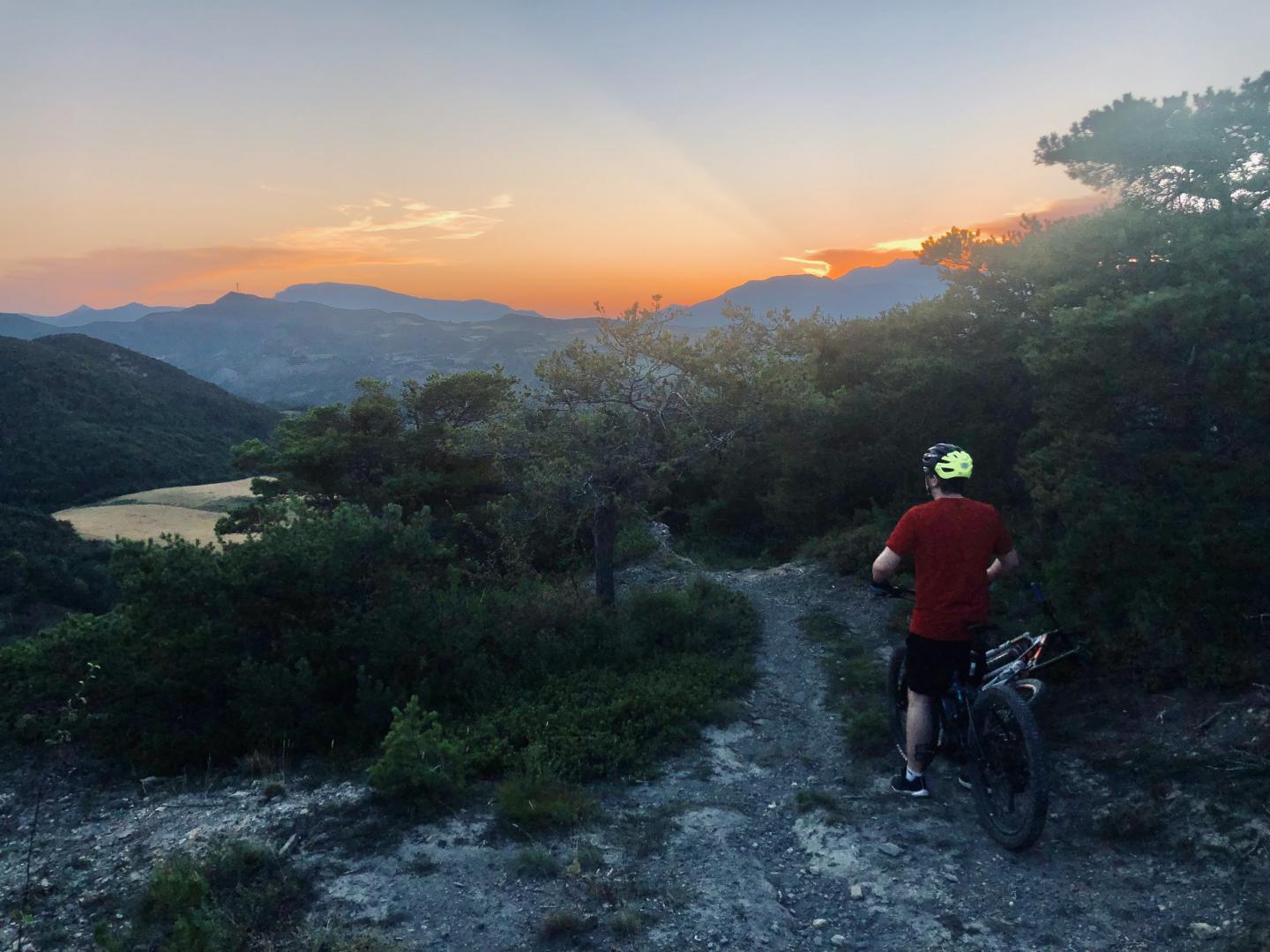 Petit tour de Montgardin