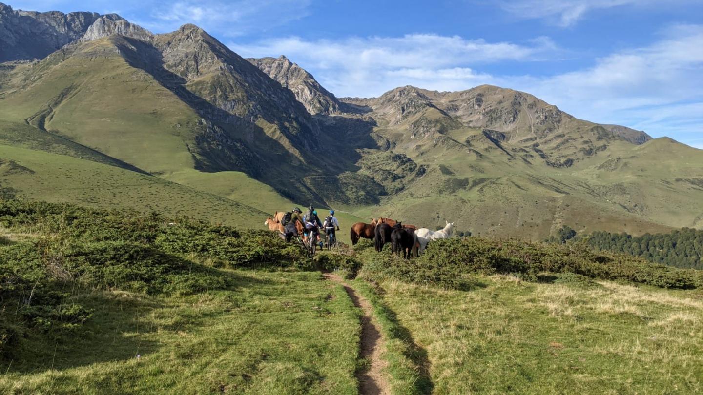 L'enduro d'Aure du col d'Aspin via le lac d'Arou