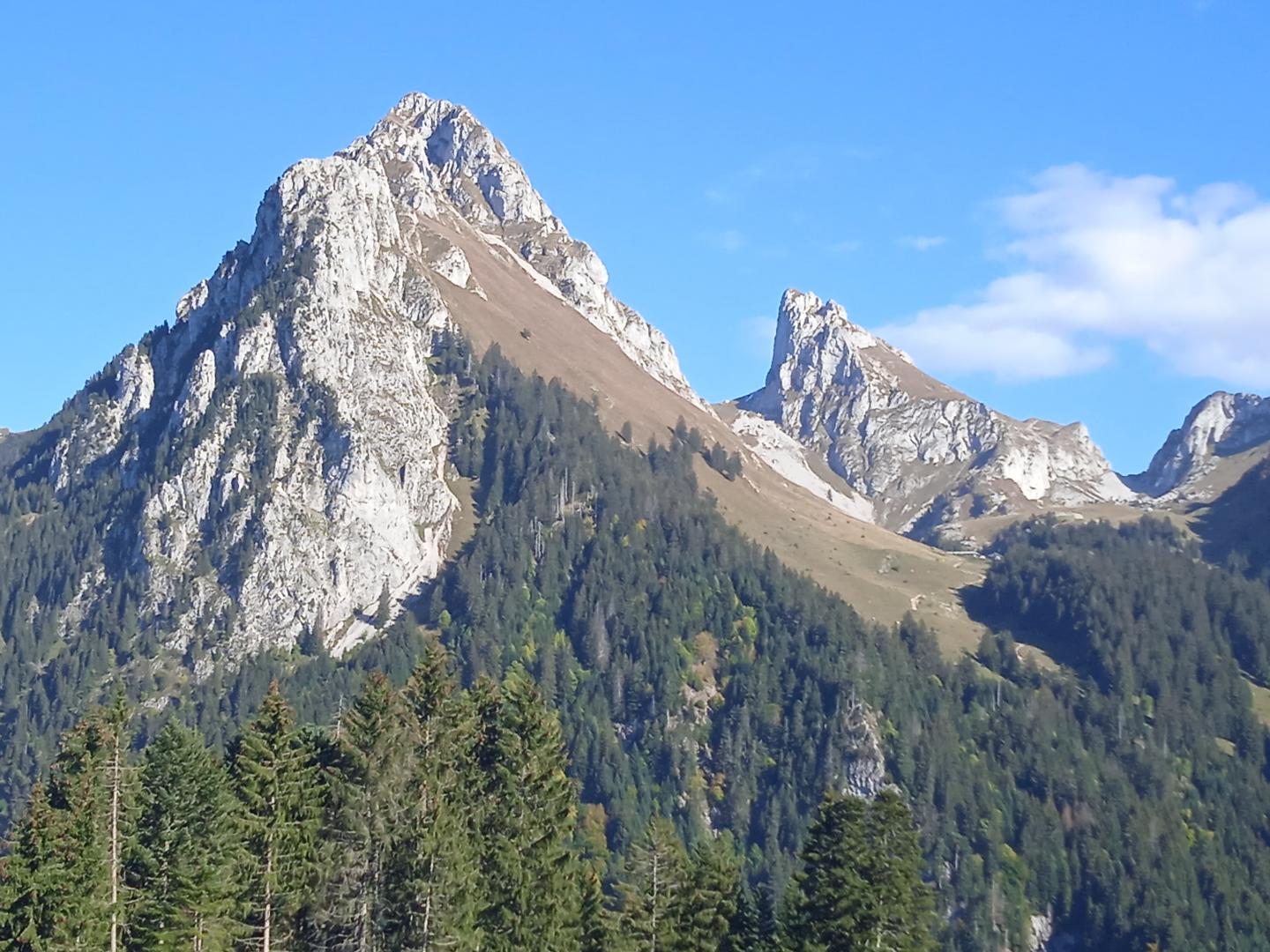Tour des Mémises long