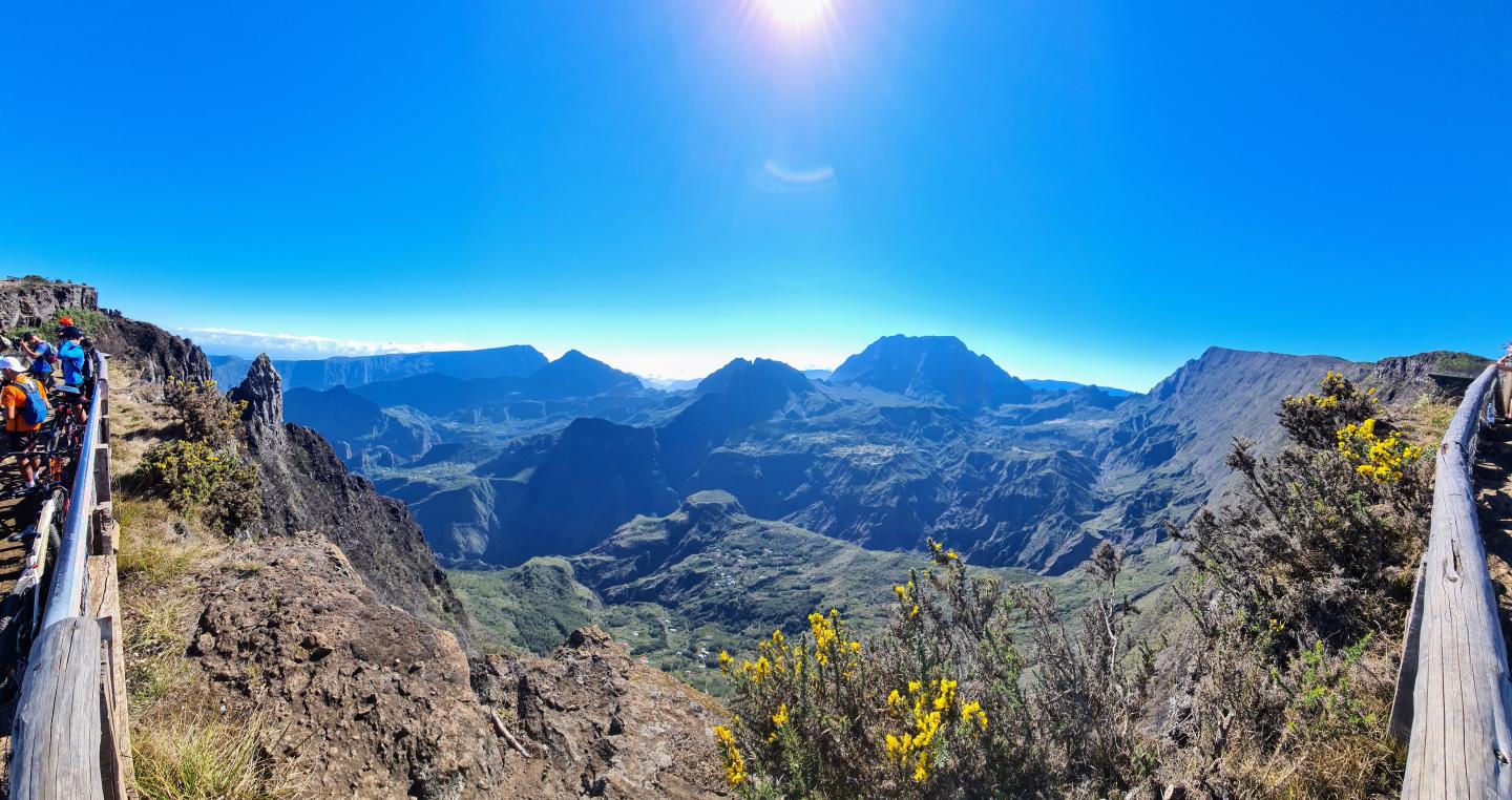 Pic du Maïdo - Saint Gilles express