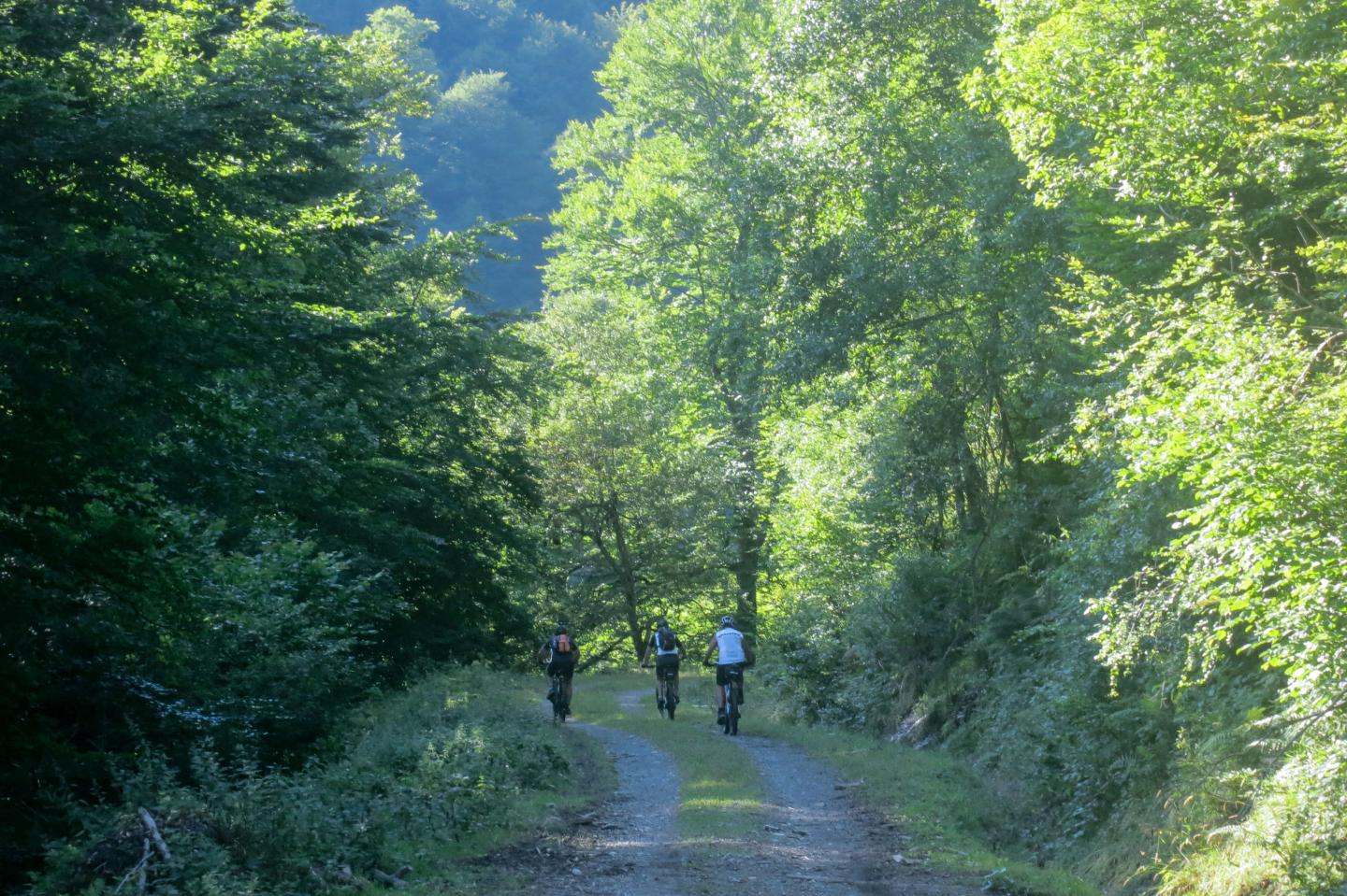 Traversée des Pyrénées (ouest-est) à VAE - Étape 9/13 : Saint-Lary - Cominac