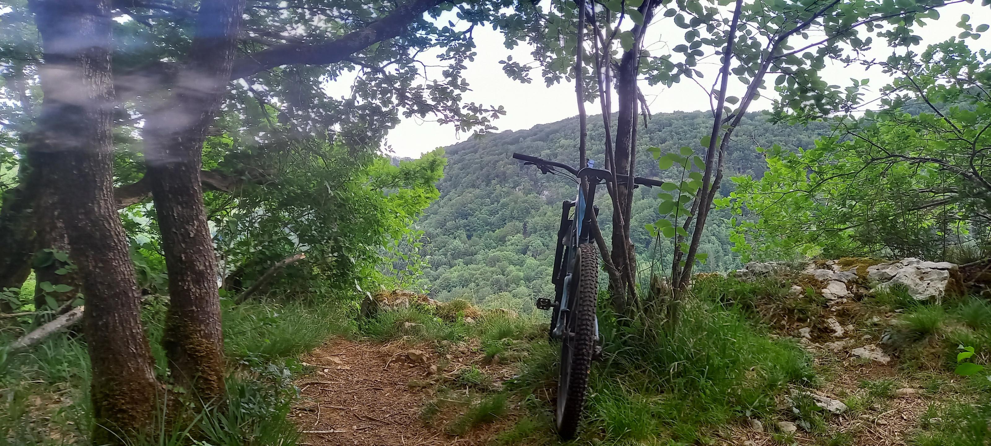 Les sentiers cachés de la vallée de la Brème