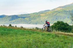 idem avec lac de petichet dans la brume 
