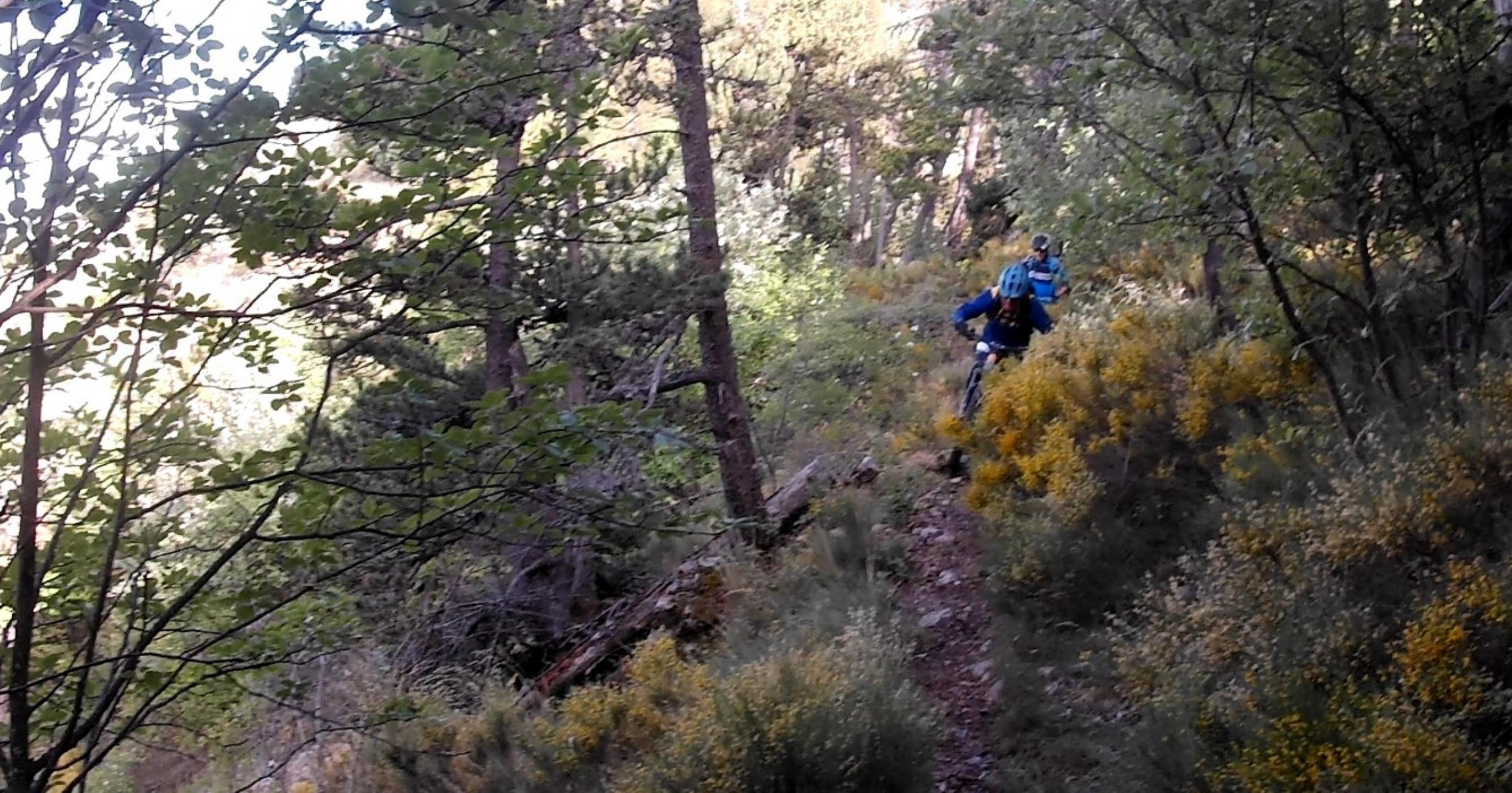 Du col de Font Belle à Mirabeau par les crêtes