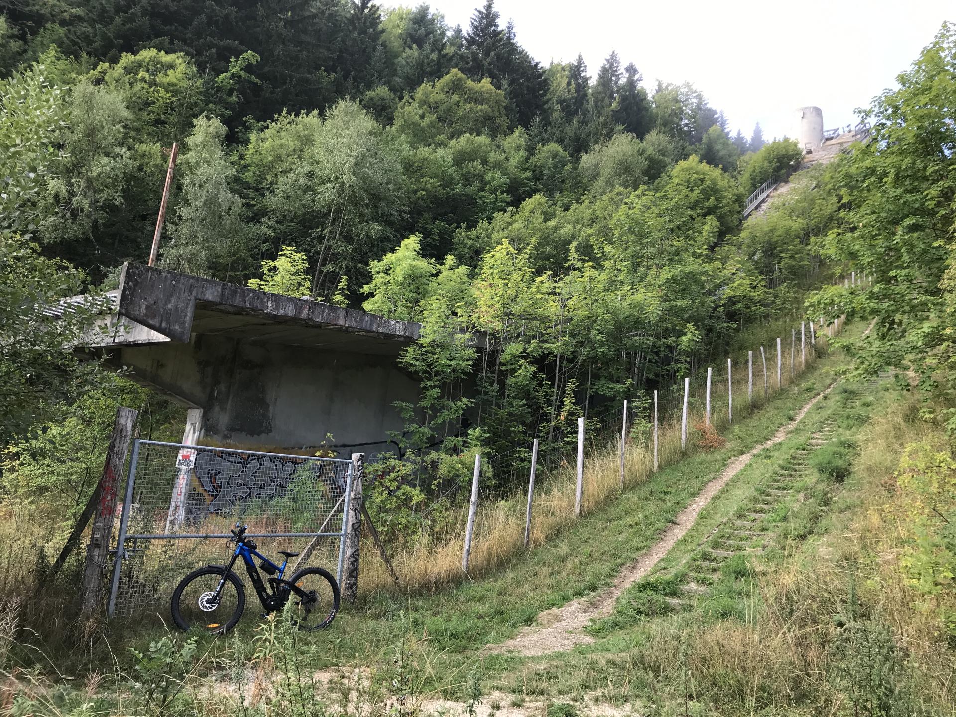 Le tremplin de Saint-Nizier depuis Claix