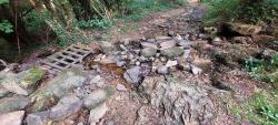 Gué du ruisseau de la Montouse à sec (sécheresse 2022)