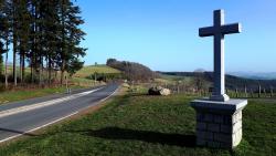 Violay, Croix au Col de la Croix Cazard