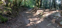 Descente vers la Croix du Trève Robin