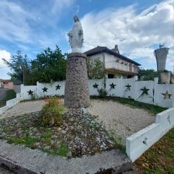 Saint Germain Lespinasse, la madone