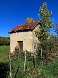 Loge en pierres jaune