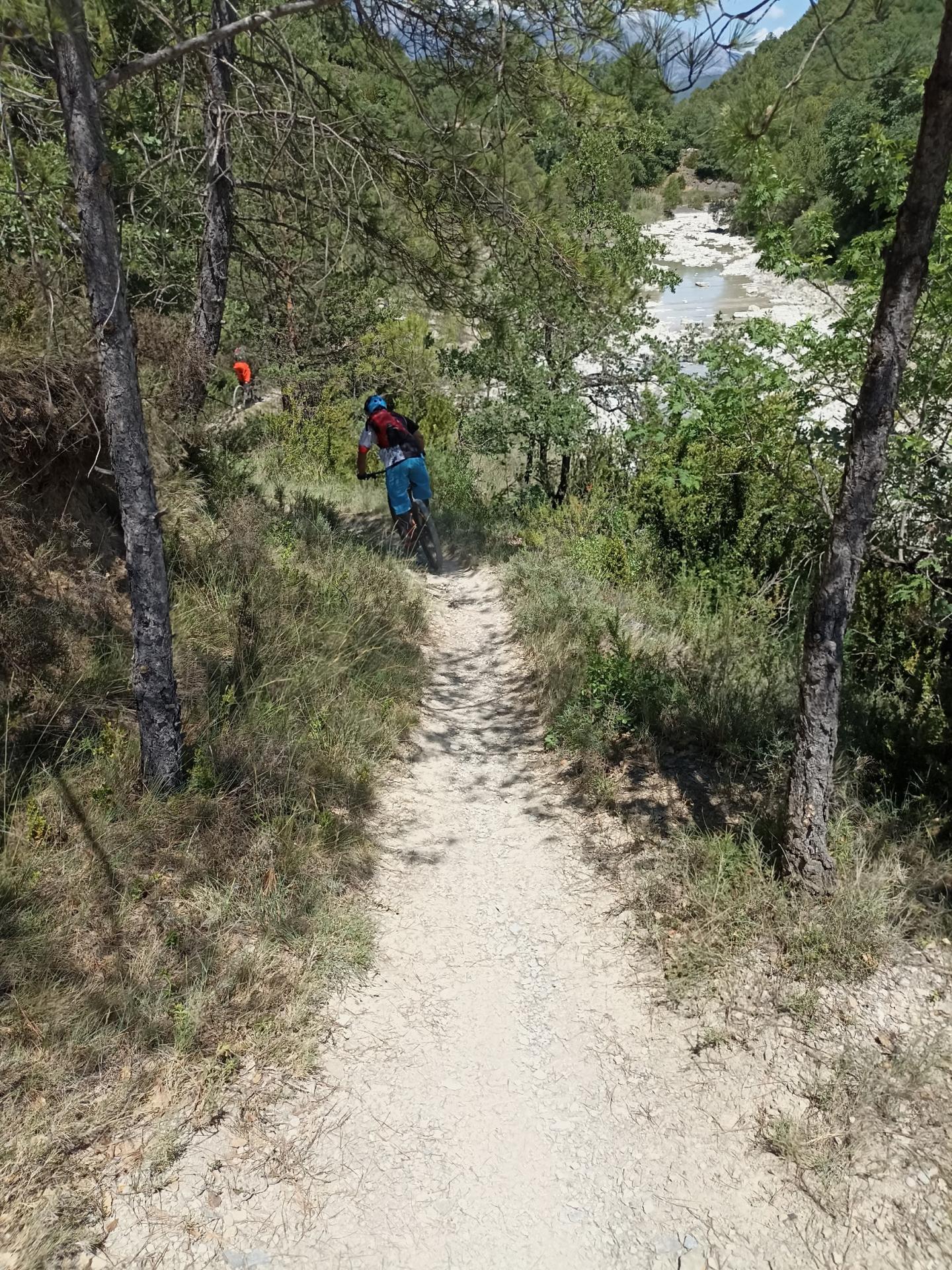 Boucle au départ des grottes de Lacave - Vallées de l'Ouysse et de l'Alzou