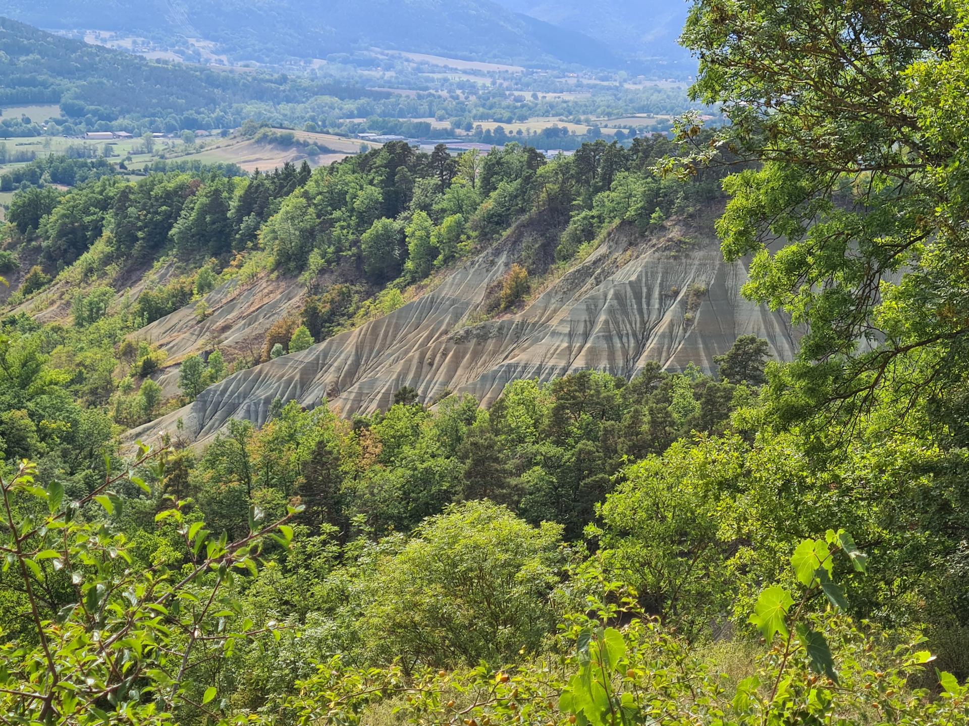 De la chapelle de Glavenas au ravin de Corboeuf depuis Saint-Julien-du-Pinet