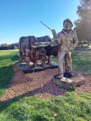 Arcon, sculpture