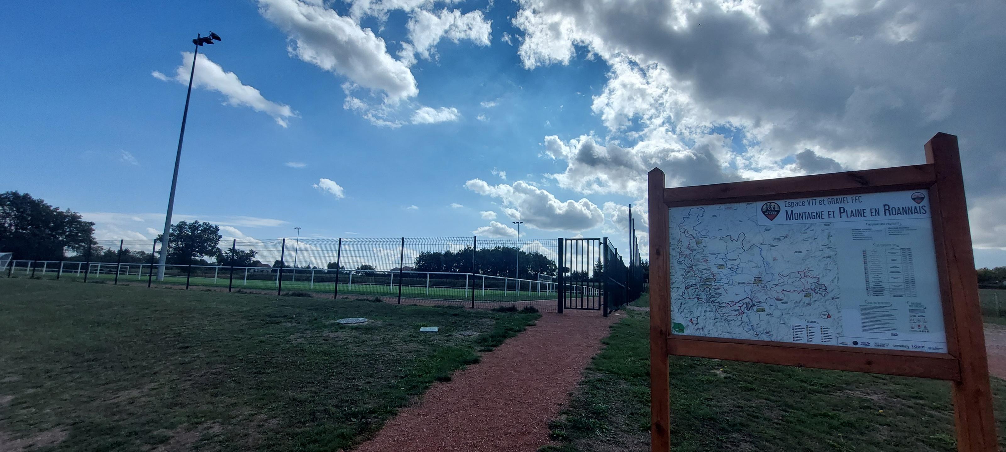Espace FFC-VTT et gravel - Montagne et Plaine en Roannais - Circuit N° 13 : Du Gamay à la Côte