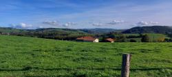 Vue sur les Monts du Beaujolais Vert
