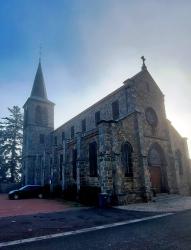 L'église de Saint Paul de Vézelin