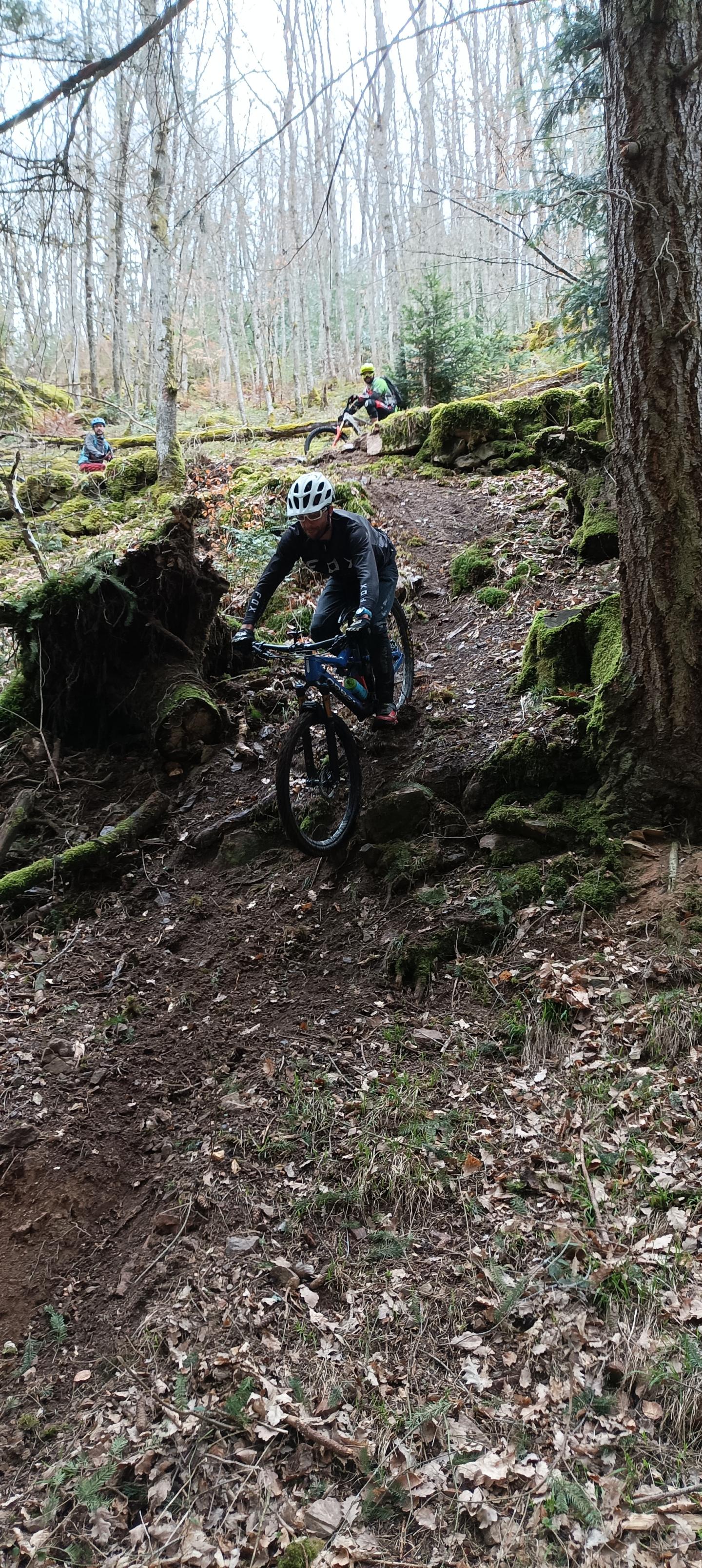 Renaison : Jonction de deux spéciales enduro