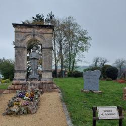 Arcinges, monument du souvenir