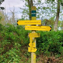 Birlurette, panneau d'indications pour les randonneurs