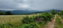 Vue sur le relief avec nuage