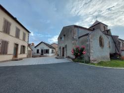 Saint Pierre Laval, Église, Mairie et Foyer Rural