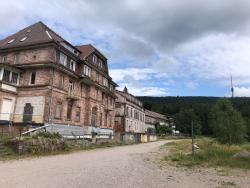 hôtels abandonnés