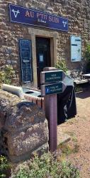 Du parking, prendre cette direction pour monter sur la Butte de Suin