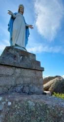 Butte de Suin, vierge de 4 m