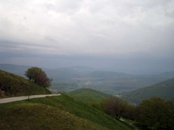 Vue sur les toits de l'abbaye de Roncevallès