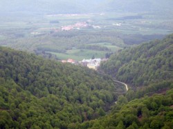 Vue sur l'abbaye de Roncevallès