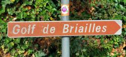 Vers le golf de Briailles