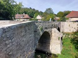 Bransat, vieux pont sur le Gaduet
