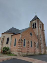 Ménestreau en Villette, l'église