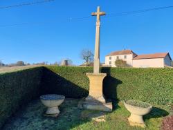 Croix à Champagny