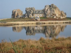 Maison entre les 2 rochers - Pointe du gouffre
