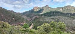 P1:En haut la Dent de l'Ours en bas Le Grenouillet