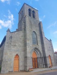 Champoly, l'église