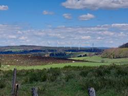 Paysage d'Aubrac, éoliennes