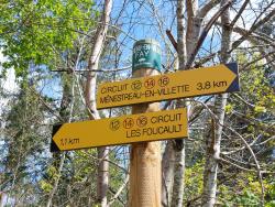 Totem des circuits de randonnée