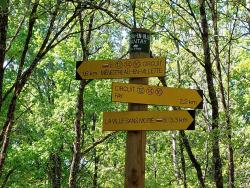 Totem des circuits de randonnée