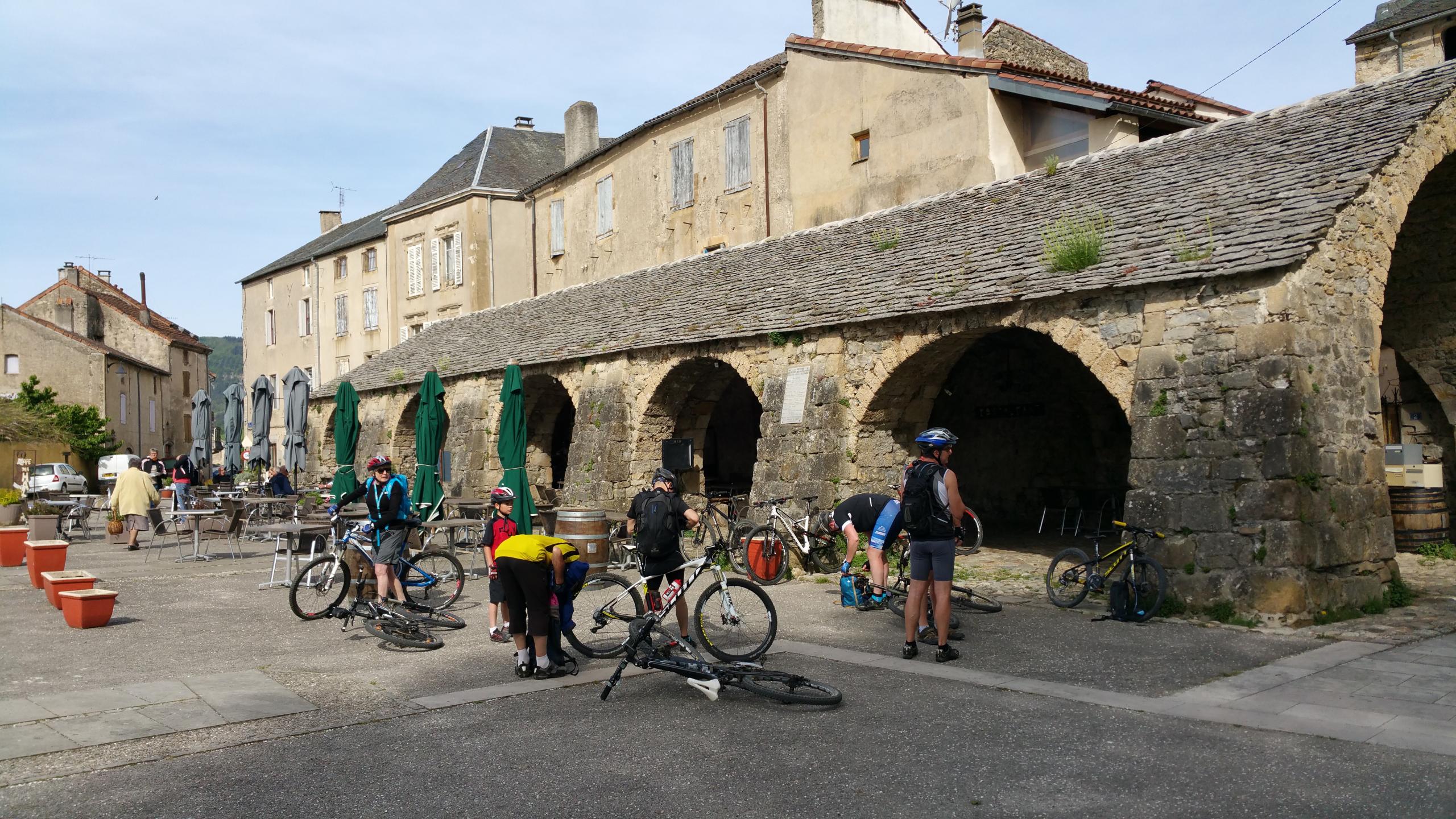 Tour du causse du Larzac - Etape 3/6 : Saint-Jean-de-Bruel - Millau