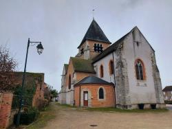 Sennely, l'église