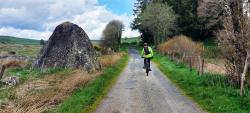 Après 15 km de route, bientôt le premier chemin blanc