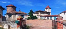 Ouches, église et tour