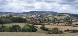 Vue sur le village de Saint Polgues