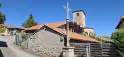 Chérier, croix et église