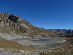 Col des Rochilles et le lac du Grand Ban.