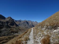 Sentier balcon de la pic de la Ceinture.