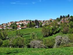 Vue sur le village de Cuinzier
